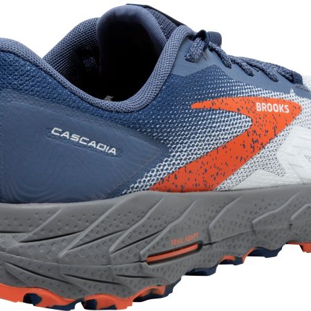 Brooks Cascadia 17 Shoes 110403 1D405 Back