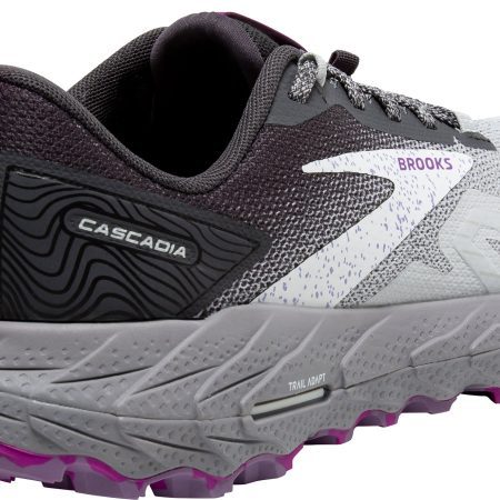 Brooks Cascadia 17 Shoes 120392 1B028 Back