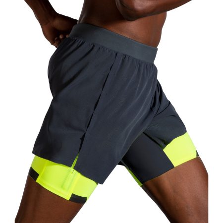 Brooks Run 5 Inch Visible 2 In 1 Shorts 211405 044 Side